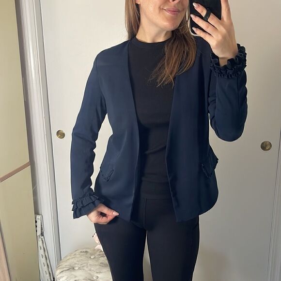 EUC Adrienne Vittadini Navy Collarless Ruffle Detail Blazer - Picture 1 of 8